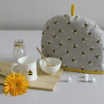 Tea Cosy – Bee Design